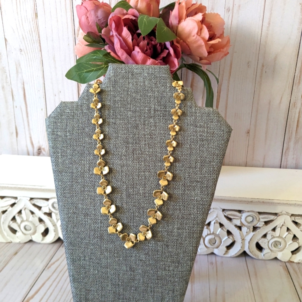 Lucky Brand Gold Tone Floral Necklace